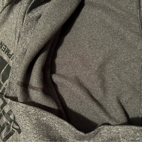 The North Face Men’s Lightweight Pullover Hoodie - Picture 4 of 6